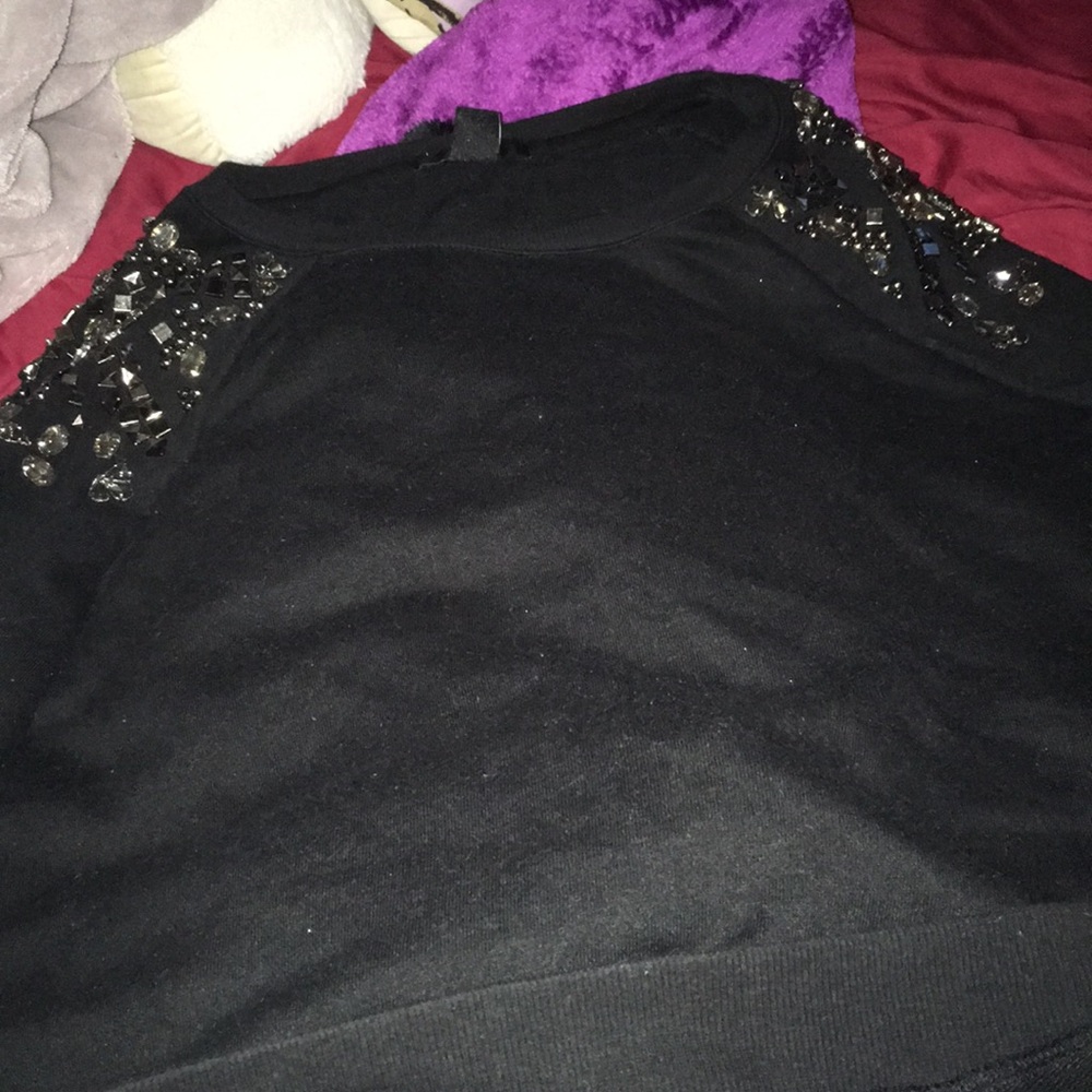 Diamonds 💎 on the shoulders forever 21 sweater